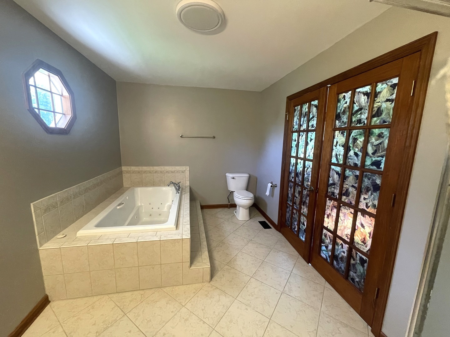 3118 Edgewood Drive Property Photo 7