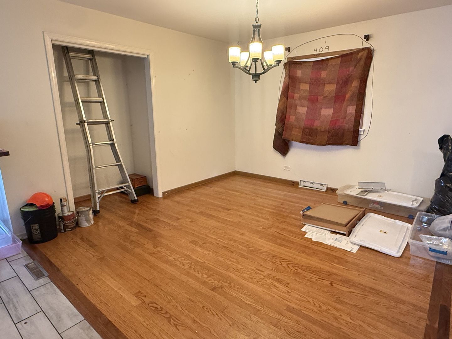15700 Leclaire Avenue Property Photo 8