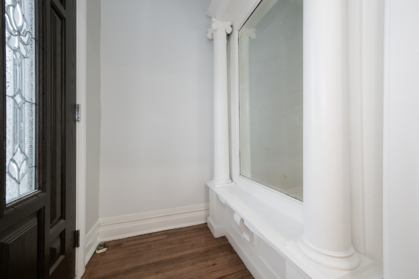 7653 S Saint Lawrence Avenue Property Photo 3