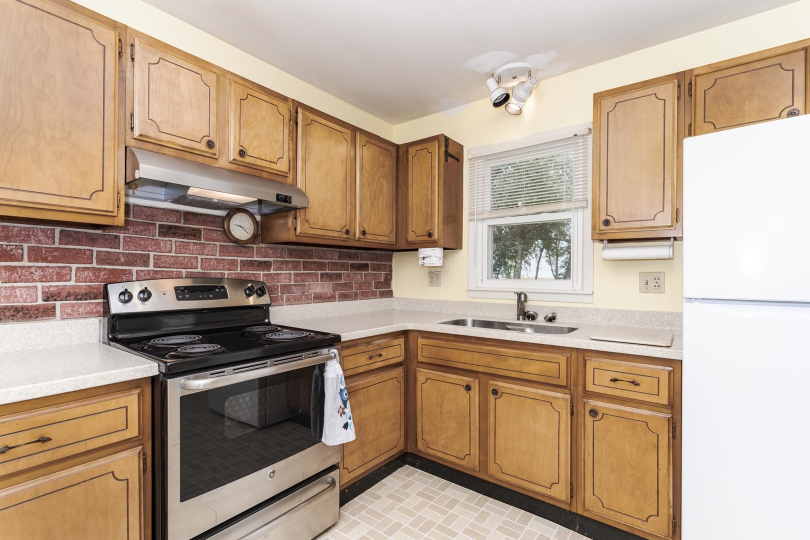 14235 N 1775 East Road Property Photo 6