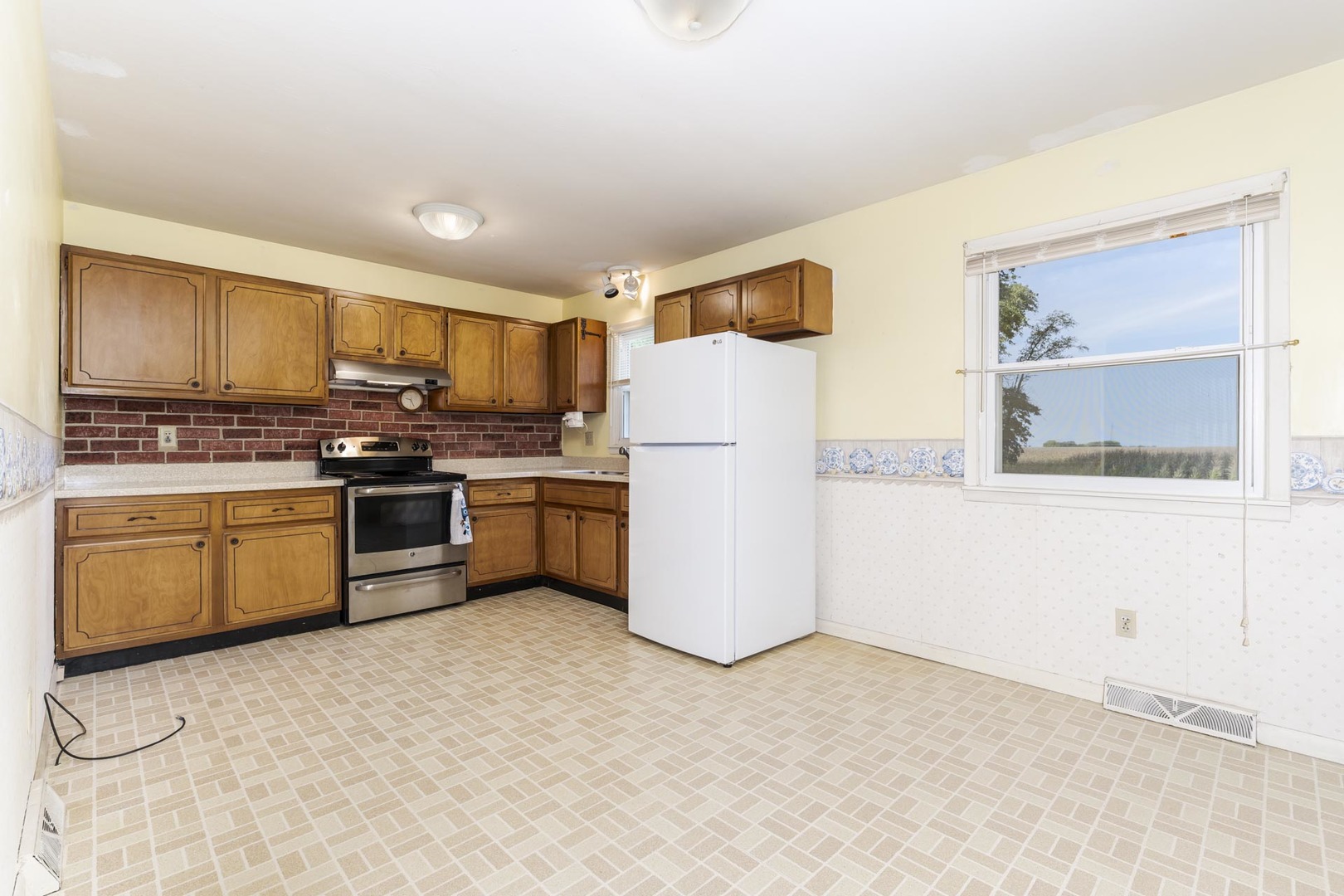 14235 N 1775 East Road Property Photo 7