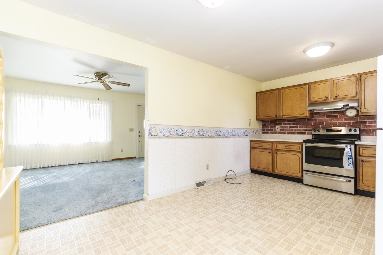 14235 N 1775 East Road Property Photo 9
