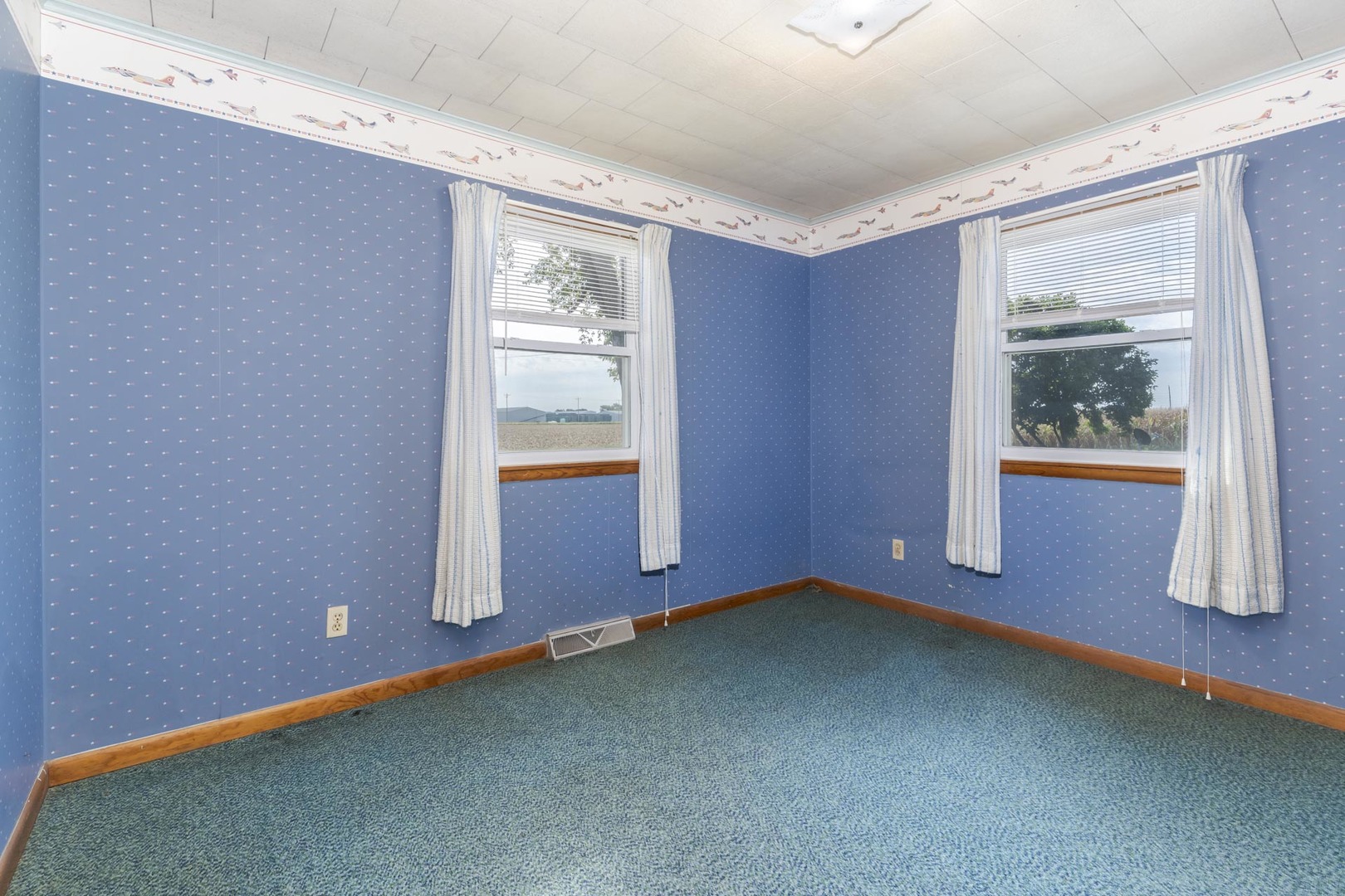 14235 N 1775 East Road Property Photo 16