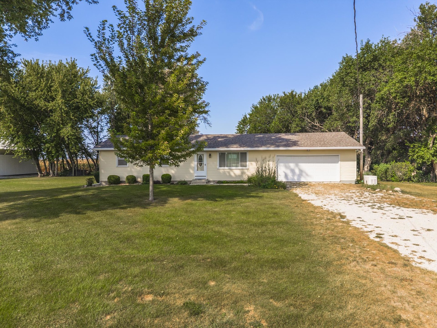14235 N 1775 East Road Property Photo 32