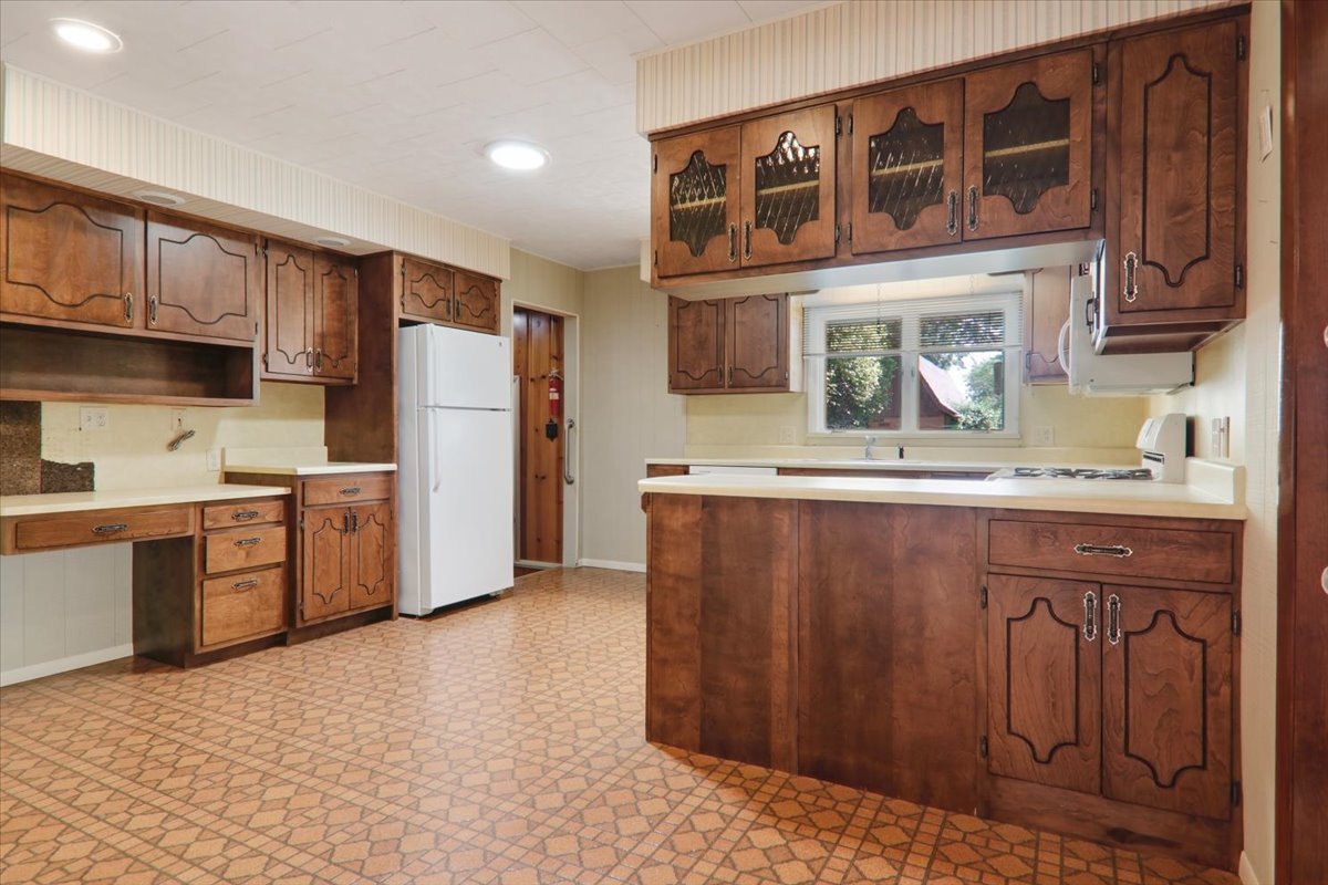 300 S Jackson Street Property Photo 18