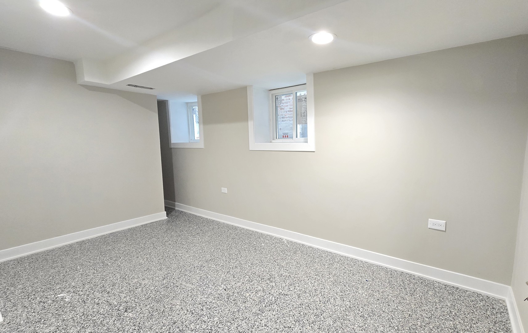 3516 W Polk Street G Property Photo 5