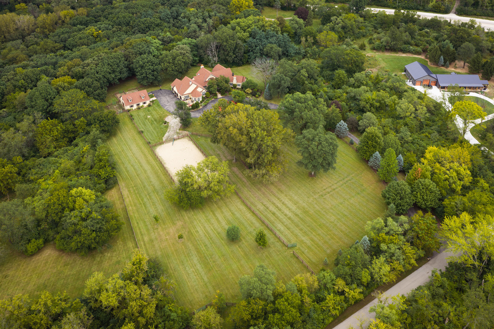 5 Autumn Trail Property Photo 3