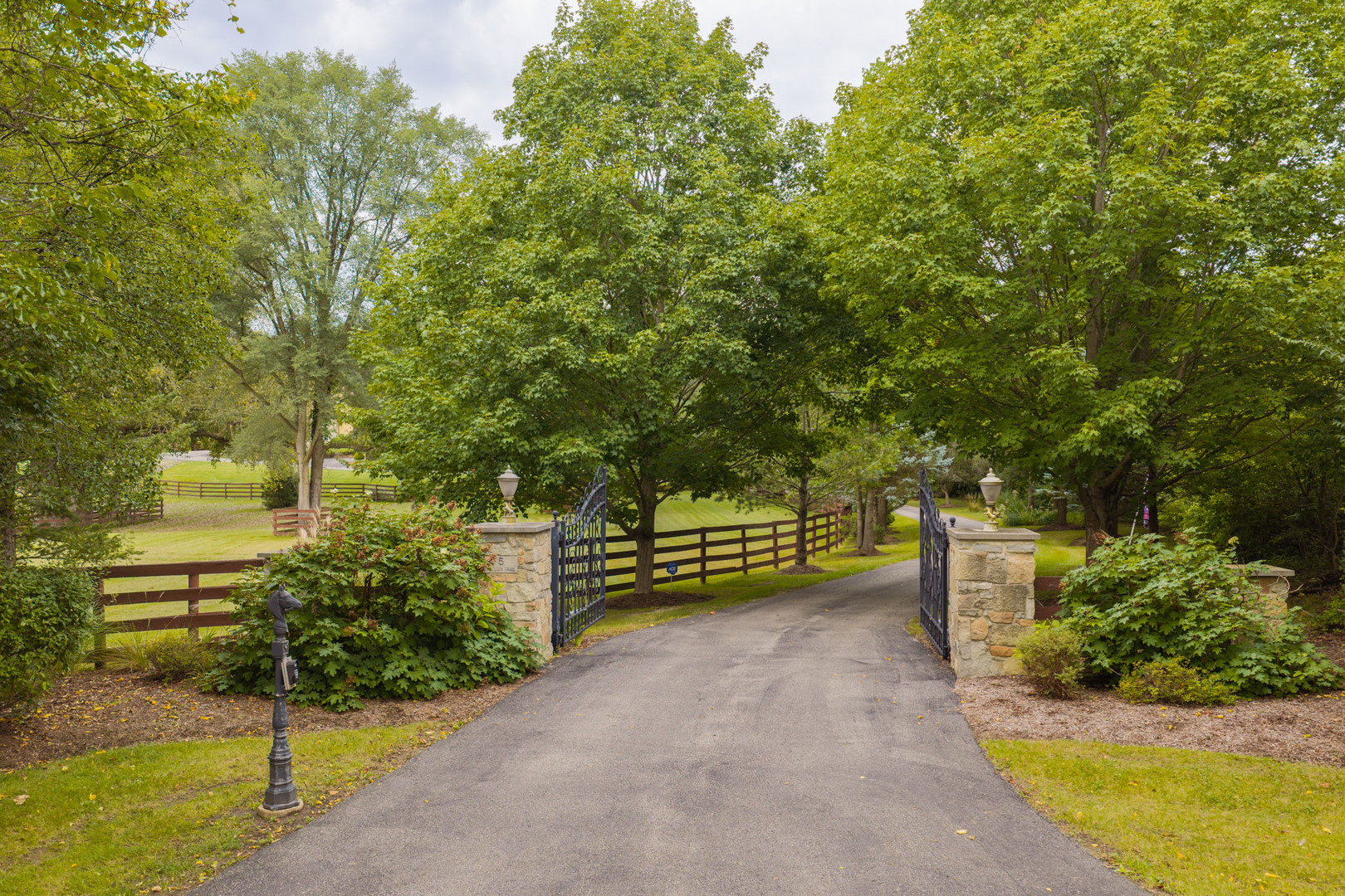 5 Autumn Trail Property Photo 4