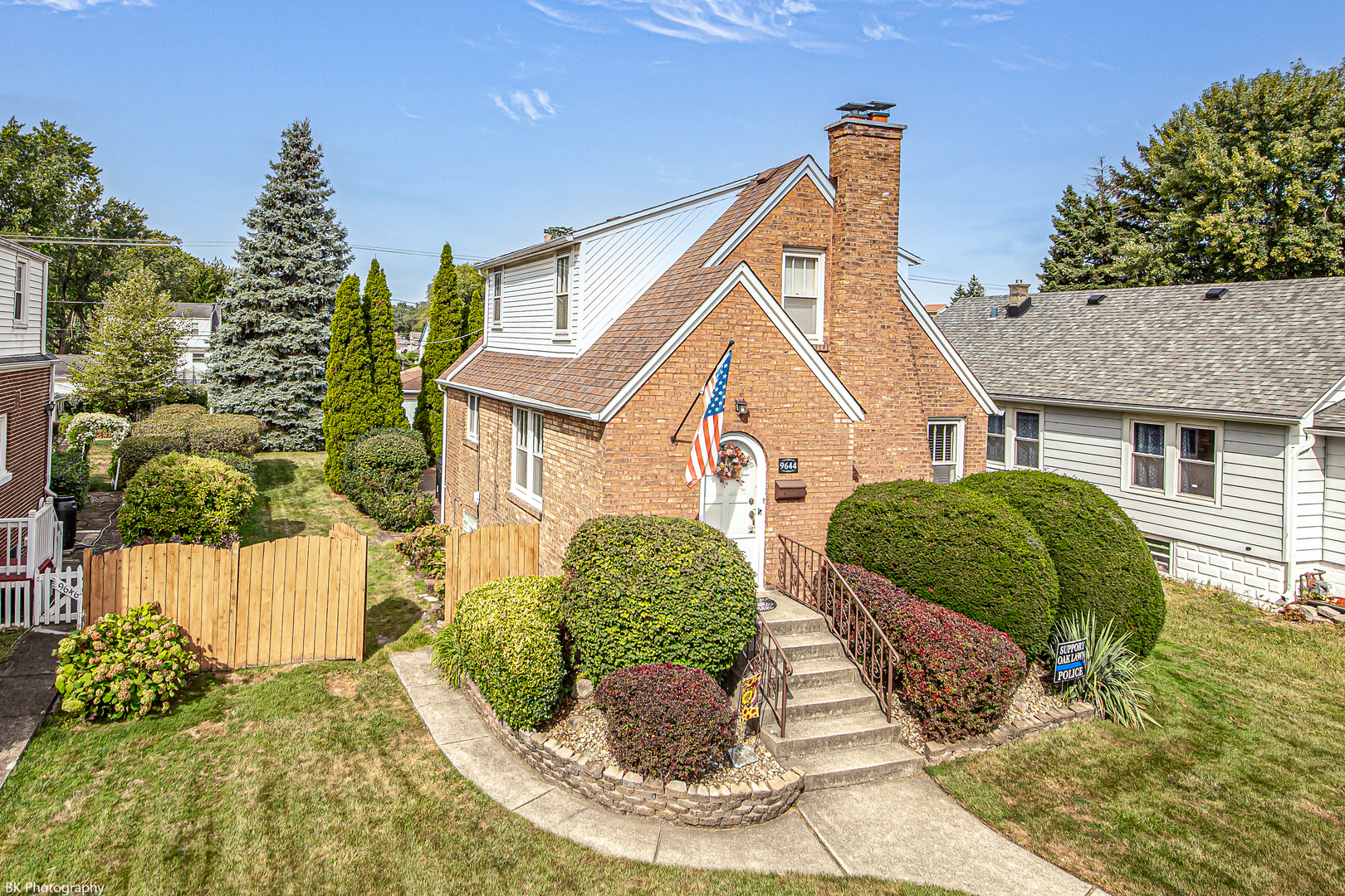 9644 50th Court Property Photo 3