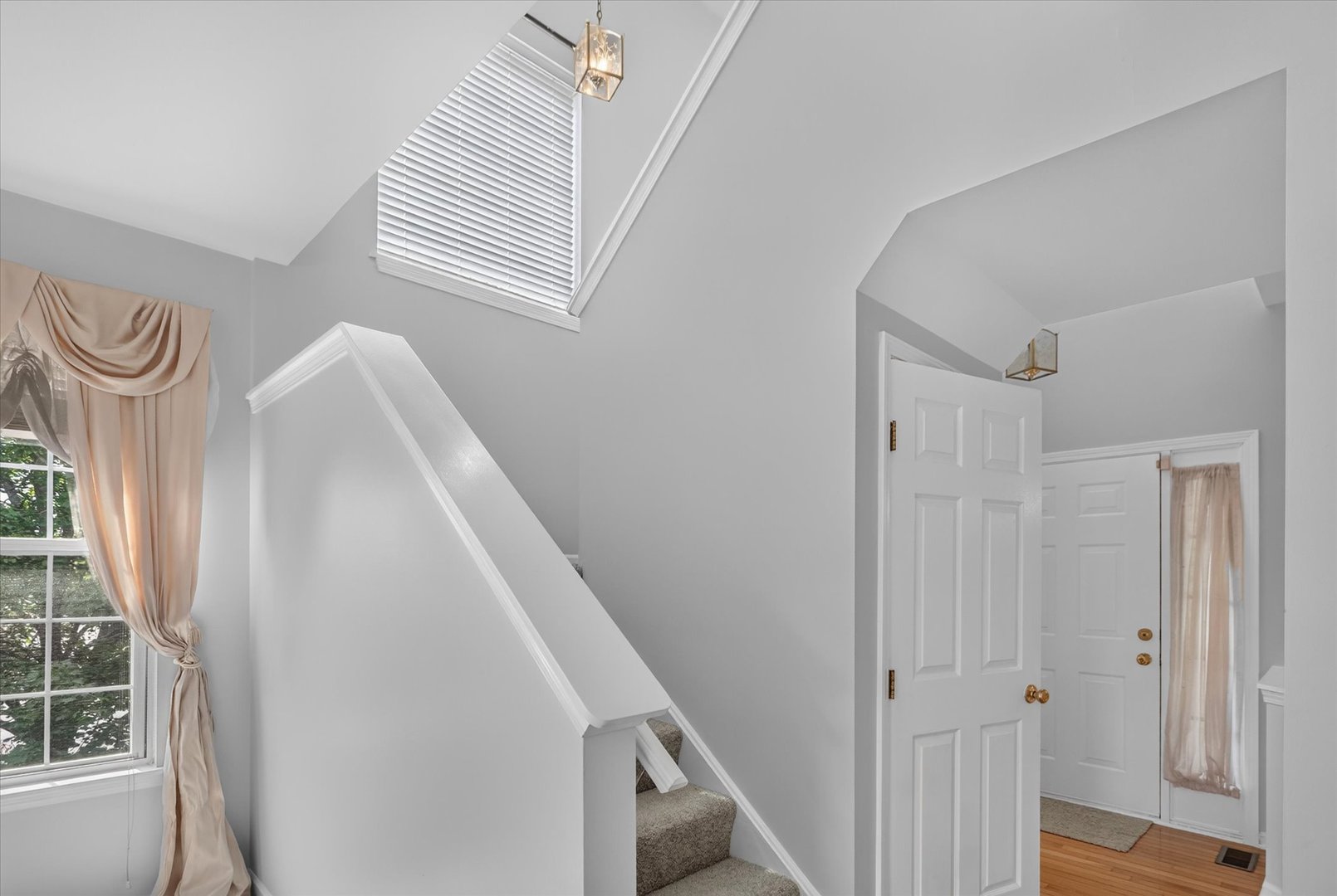 533 Cherry Hill Court Property Photo 4