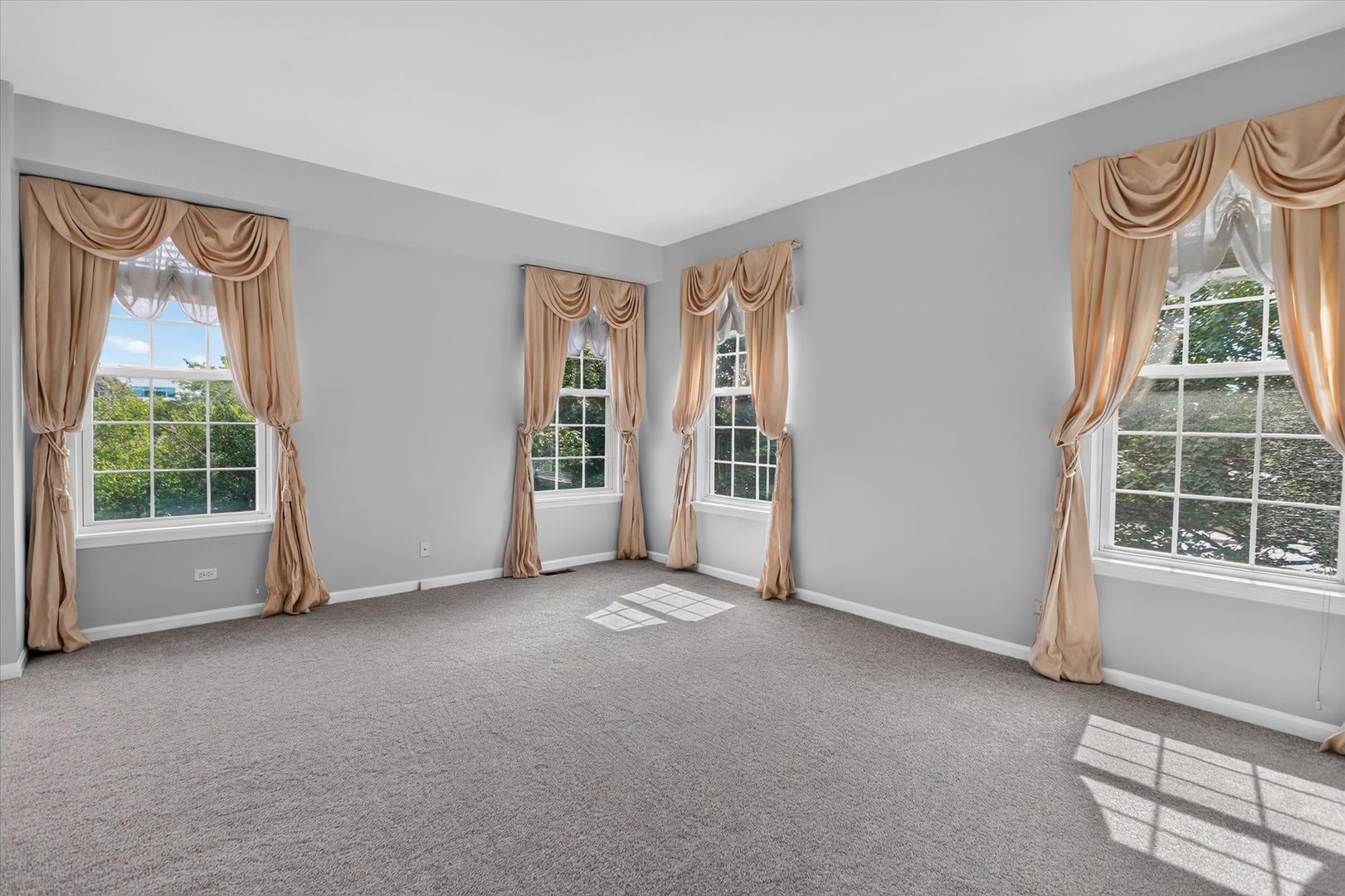 533 Cherry Hill Court Property Photo 6
