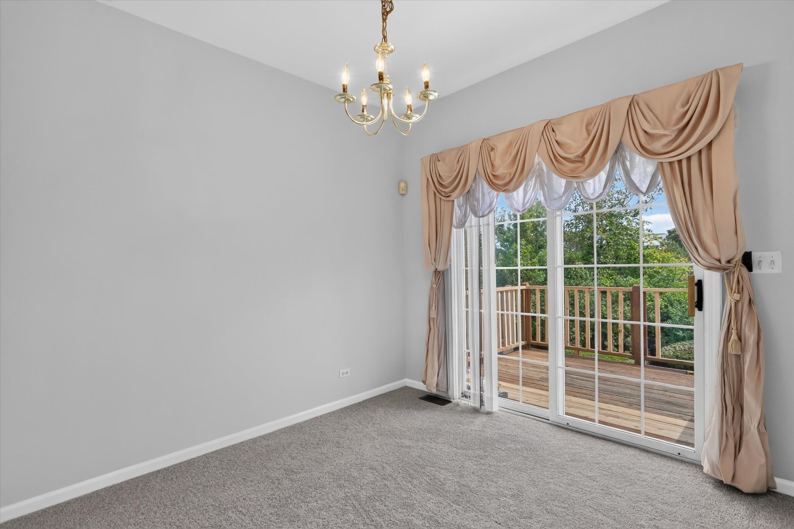 533 Cherry Hill Court Property Photo 8