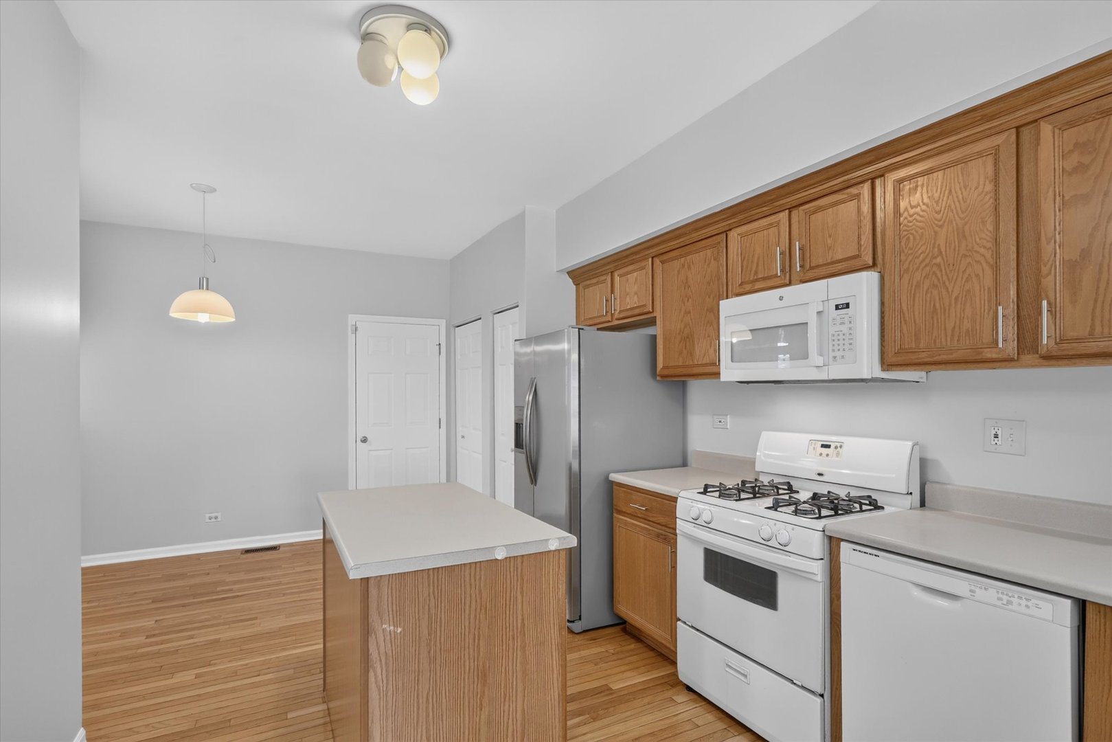 533 Cherry Hill Court Property Photo 12