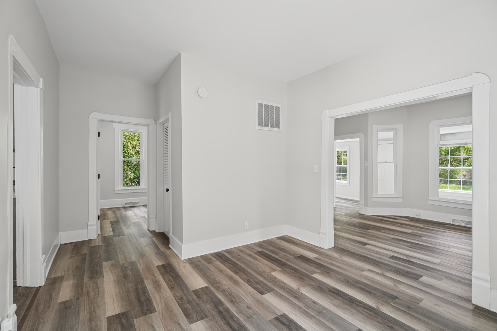 908 E Water Street Property Photo 19