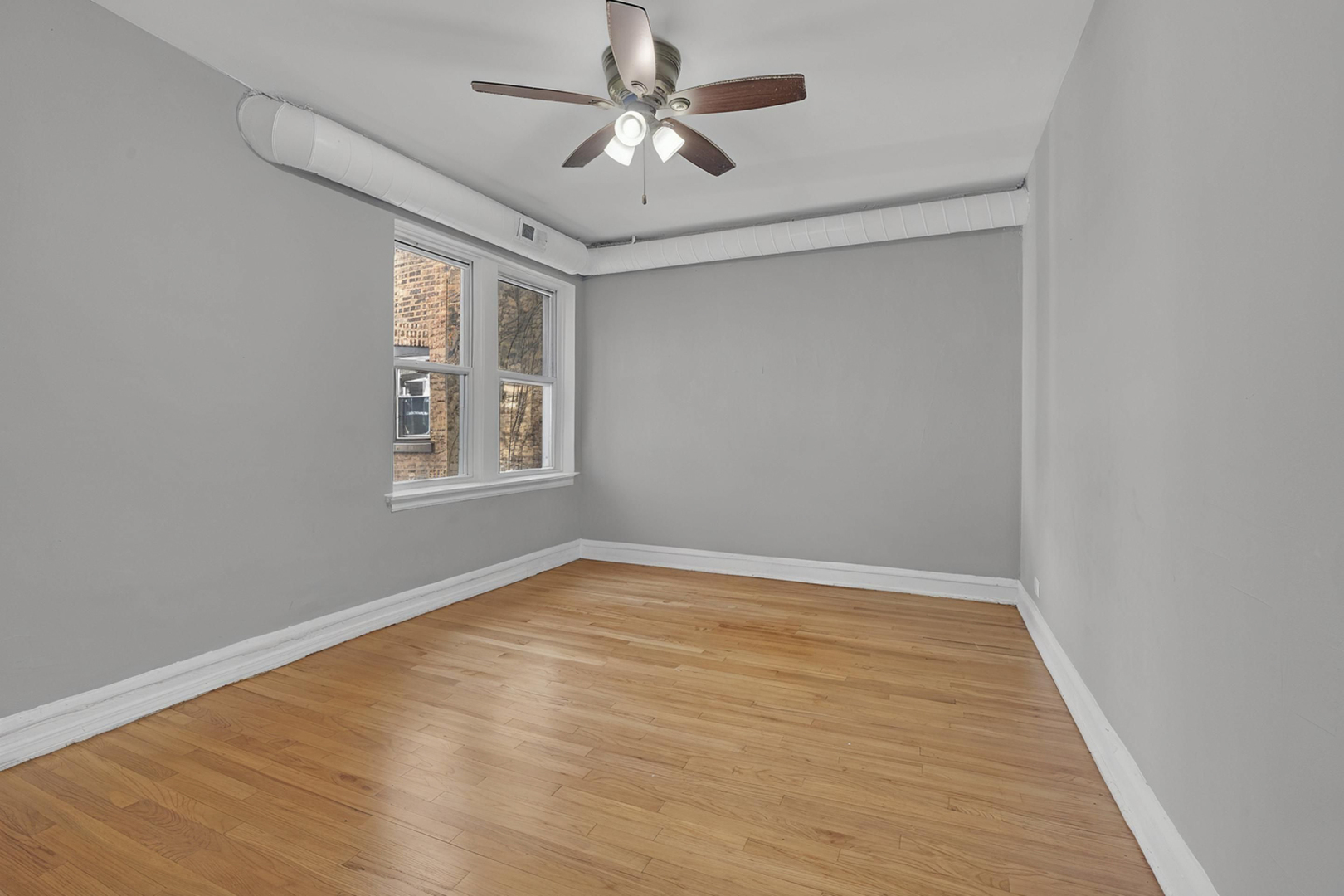 6215 N Washtenaw Avenue 2 Property Photo 3