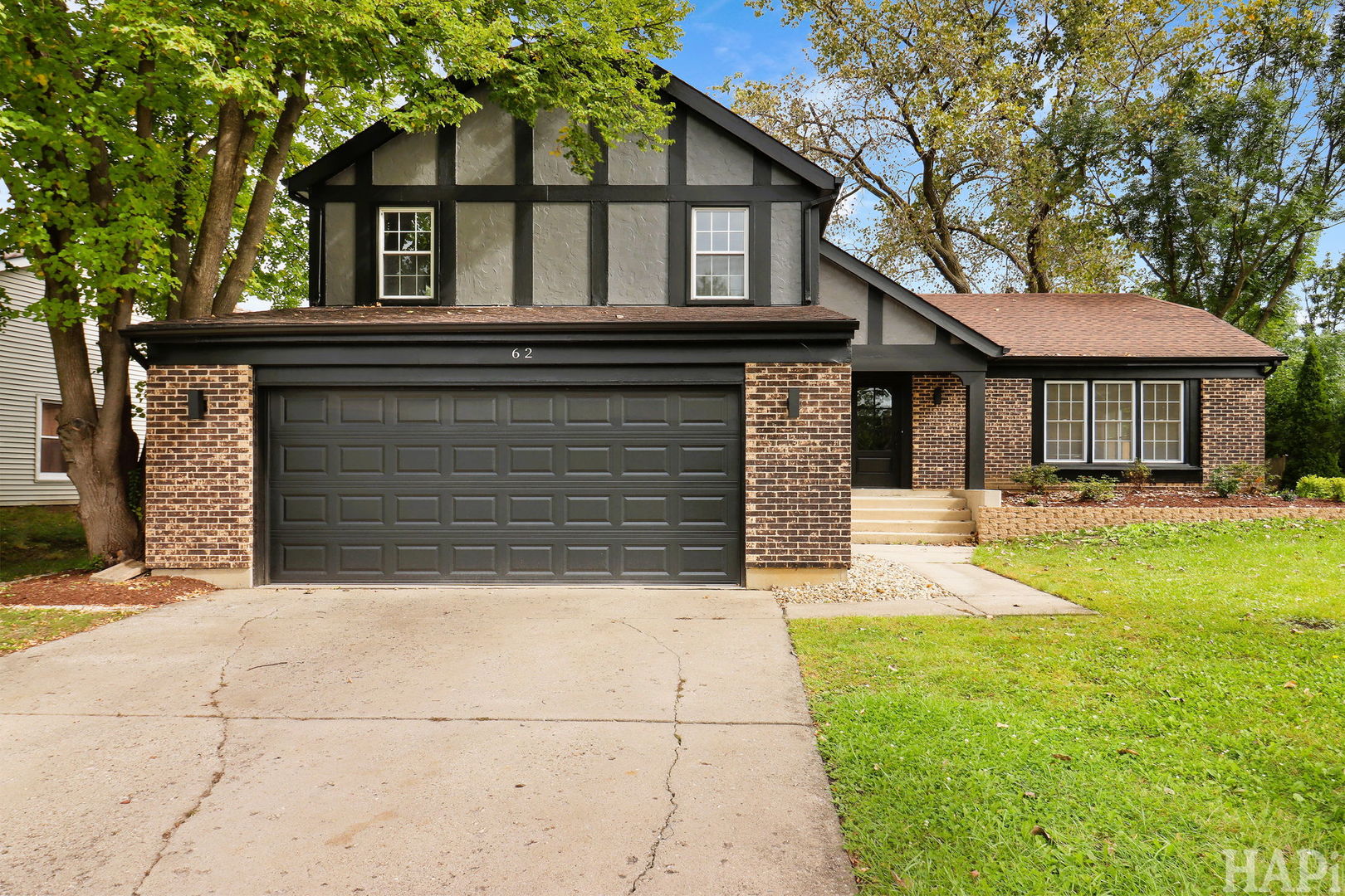 62 E Fox Hill Drive Property Photo 1
