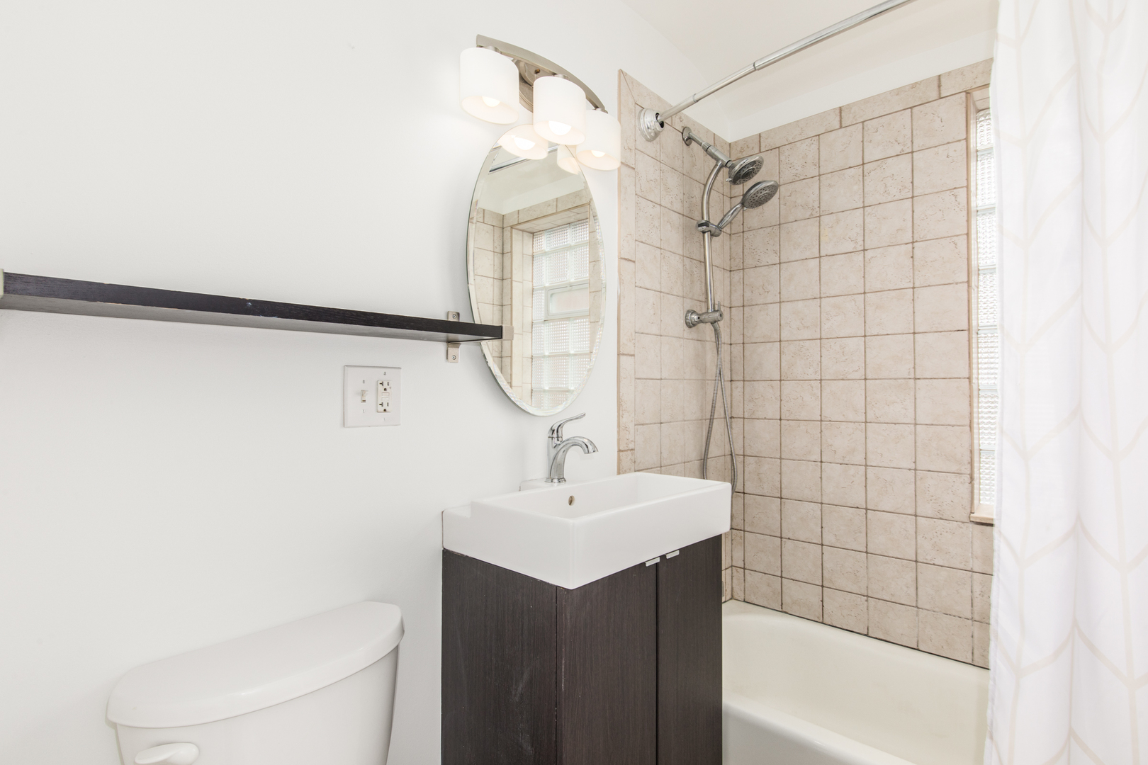 7807 W Summerdale Avenue Property Photo 11