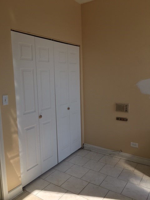 2726 W Peterson Avenue 2 Property Photo 7