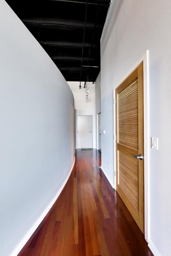 1645 W Ogden Avenue 602 Property Photo 10