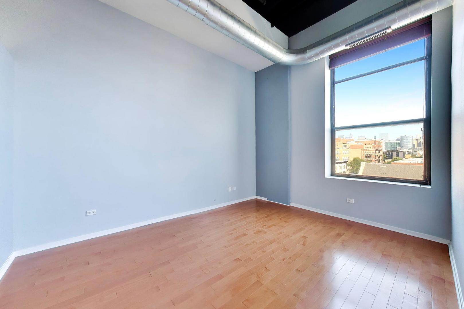 1645 W Ogden Avenue 602 Property Photo 23