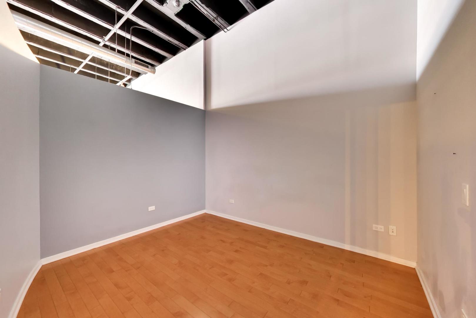 1645 W Ogden Avenue 602 Property Photo 31