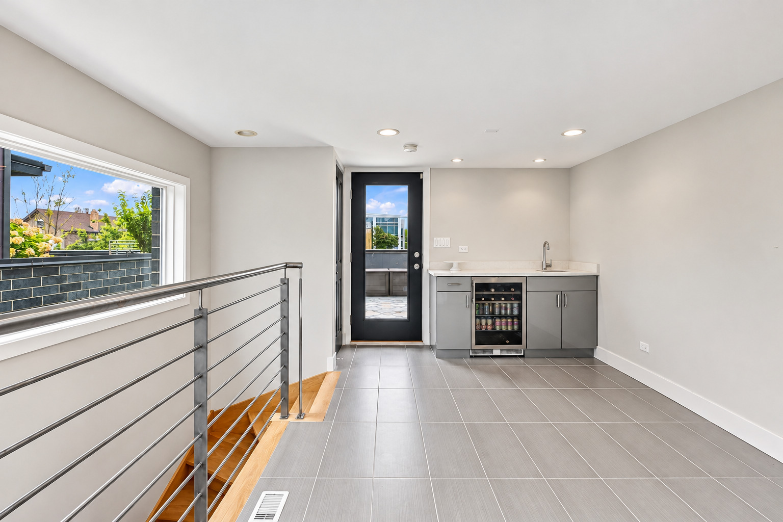 1824 W Superior Street Property Photo 30