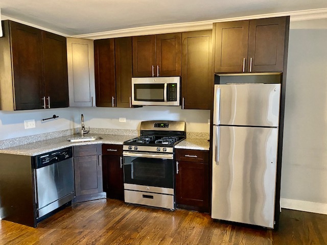 1415 W Augusta Boulevard Property Photo 3