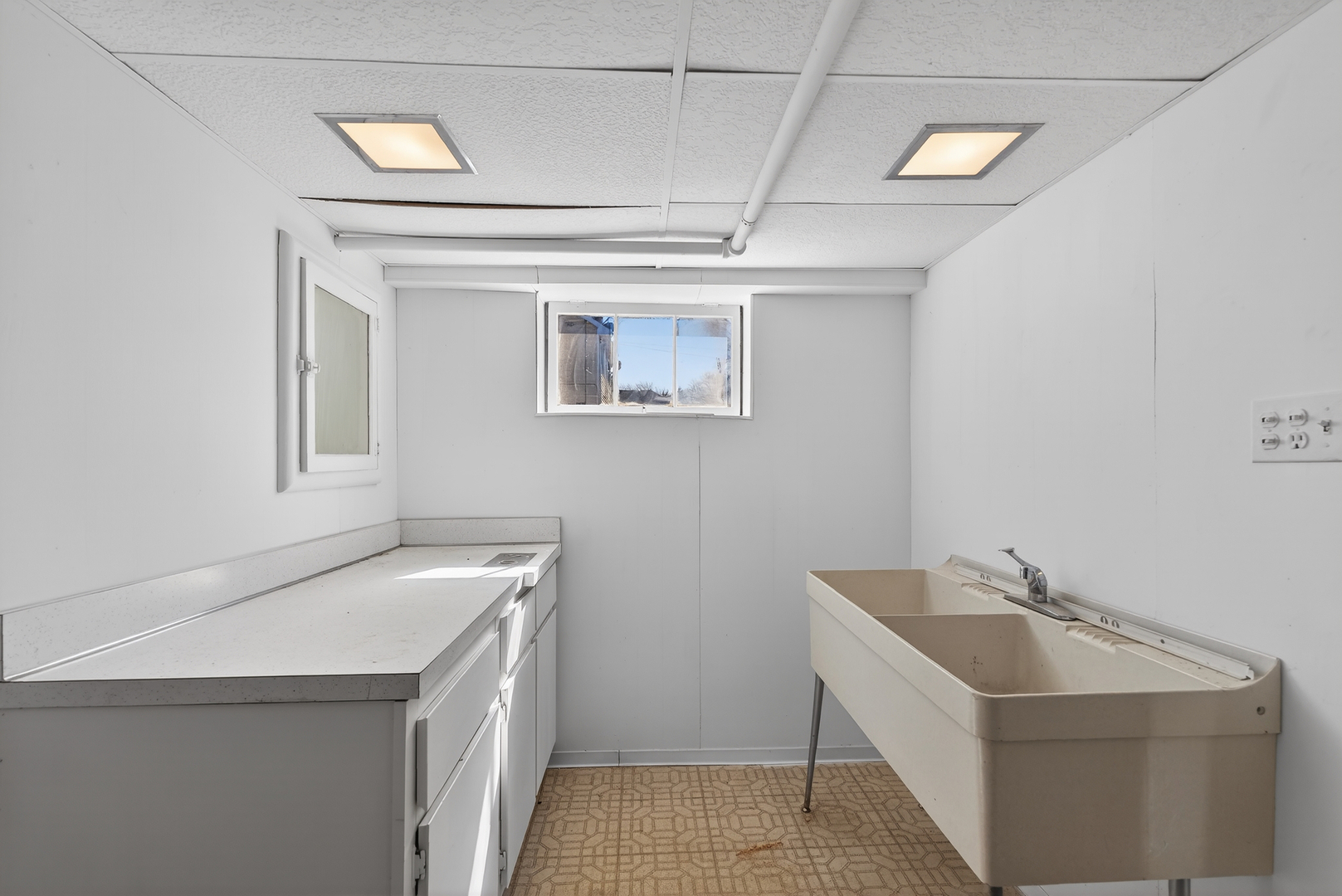 156 Wille Avenue Property Photo 25
