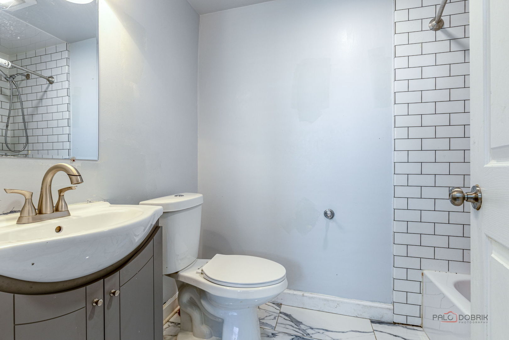 690 Macarthur Drive Property Photo 18