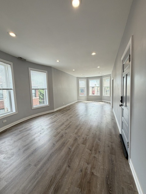 1414 W Summerdale Avenue 3 Property Photo 2