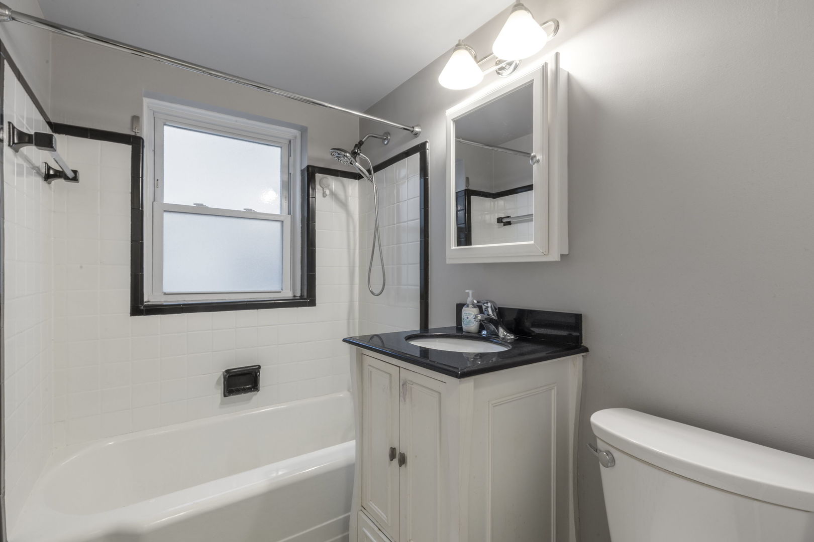 808 Oakton Street 1 Property Photo 11