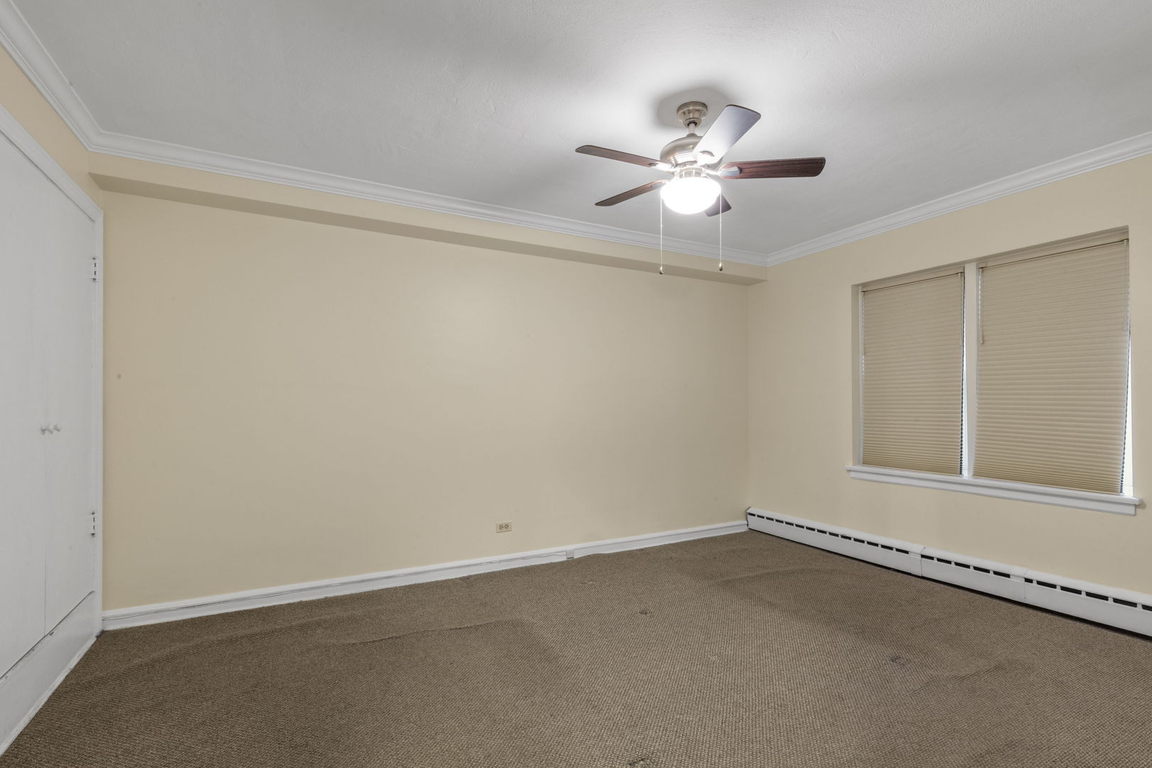 808 Oakton Street 1 Property Photo 14