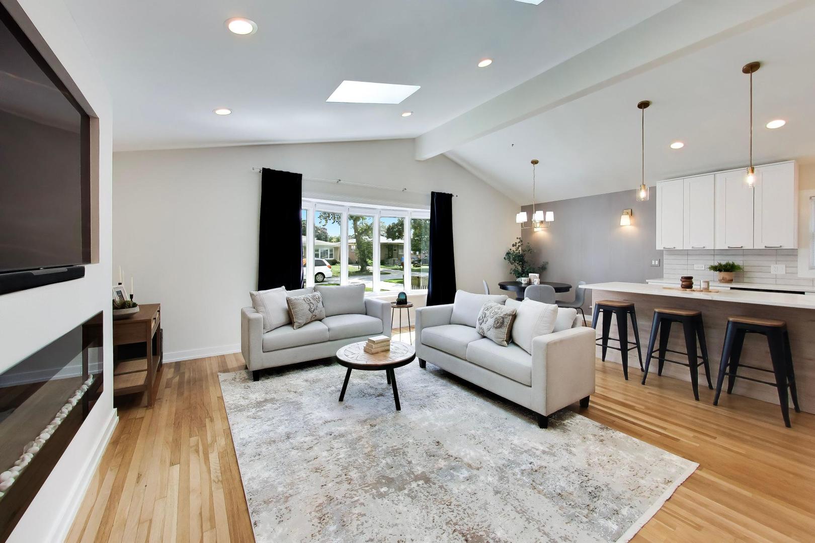 3 W White Oak Street Property Photo 3