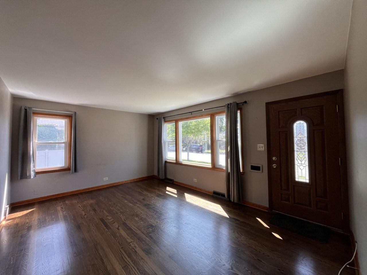 2714 W 97th Street Property Photo 2