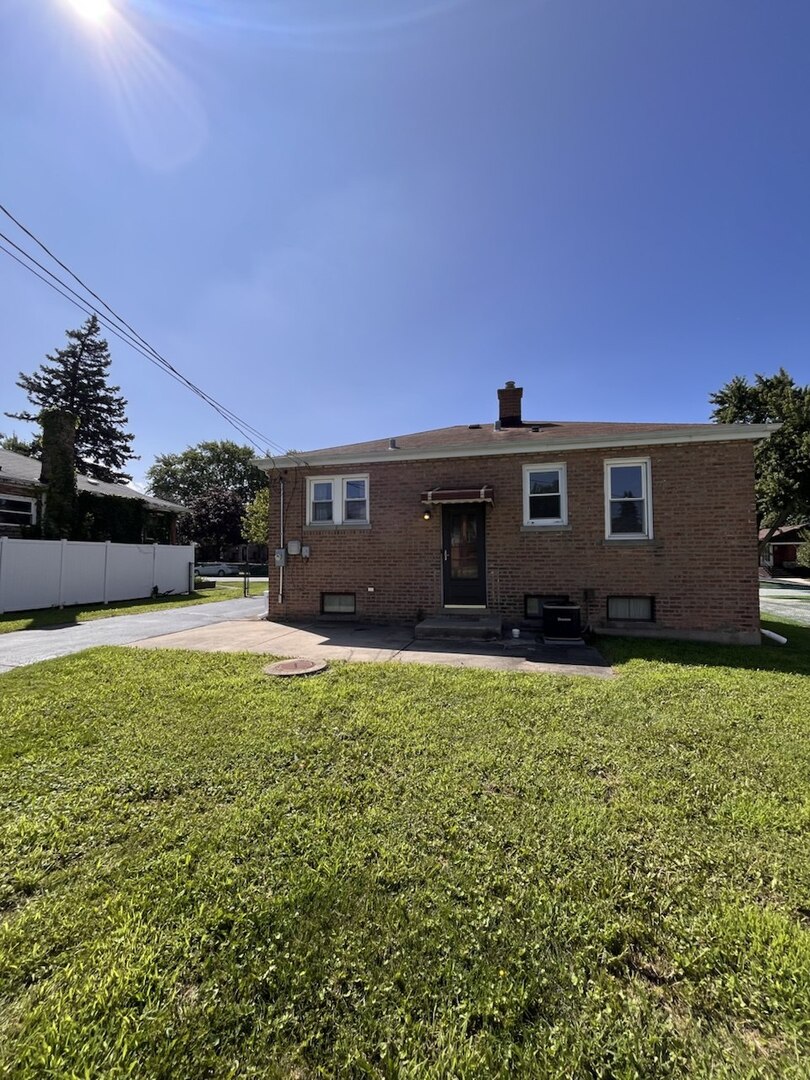 2714 W 97th Street Property Photo 8