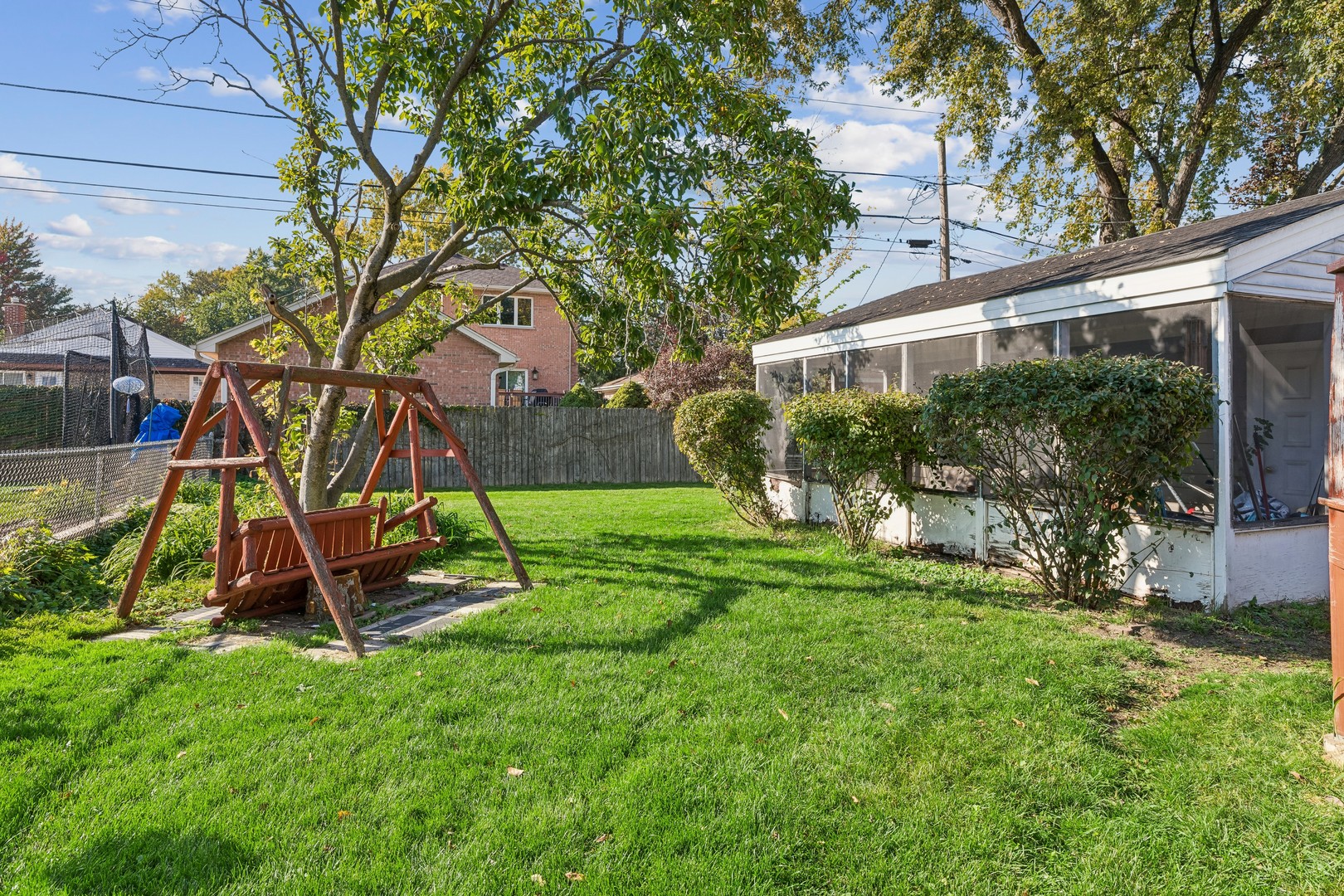 8122 N Overhill Avenue Property Photo 20