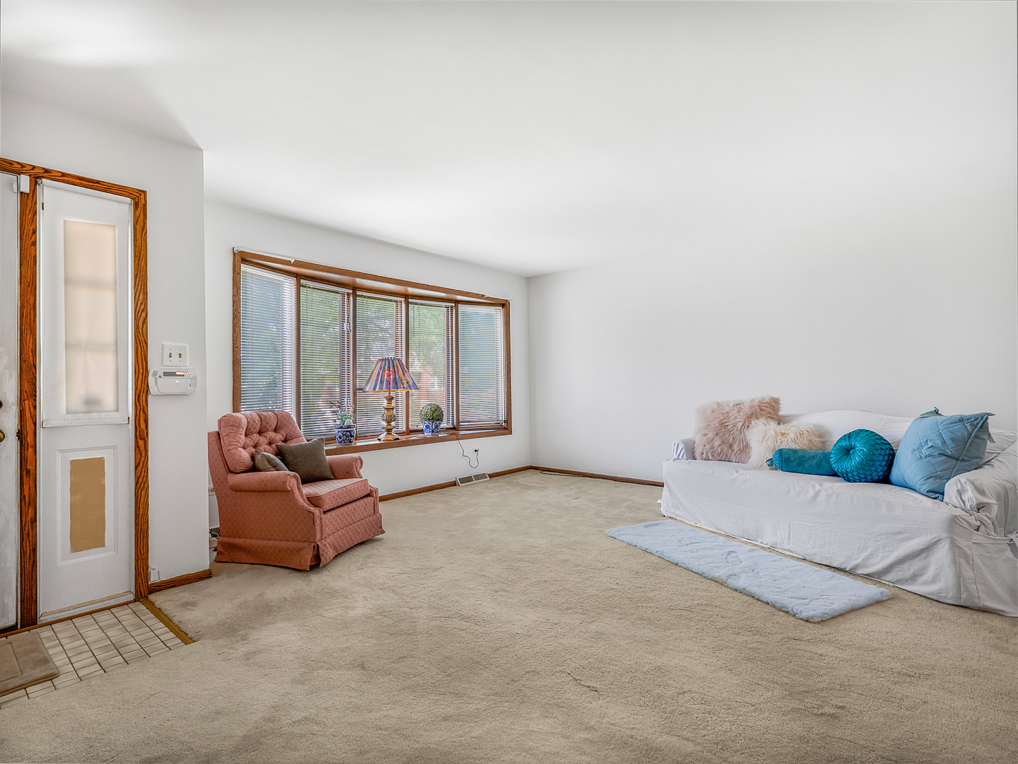 3615 N Pacific Avenue Property Photo 4