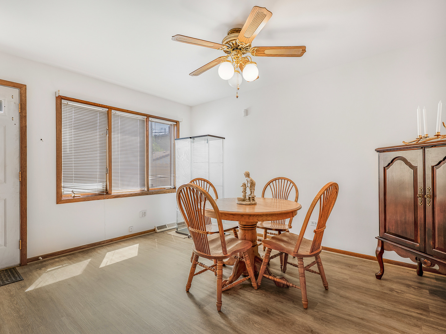 3615 N Pacific Avenue Property Photo 10