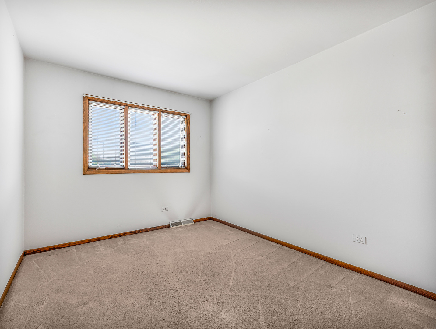 3615 N Pacific Avenue Property Photo 14