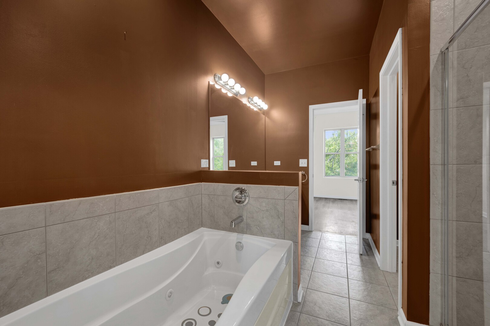 2503 S Calumet Avenue Property Photo 18