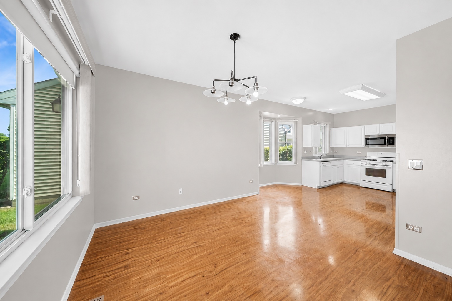21009 W Torrey Pines Court Property Photo 4