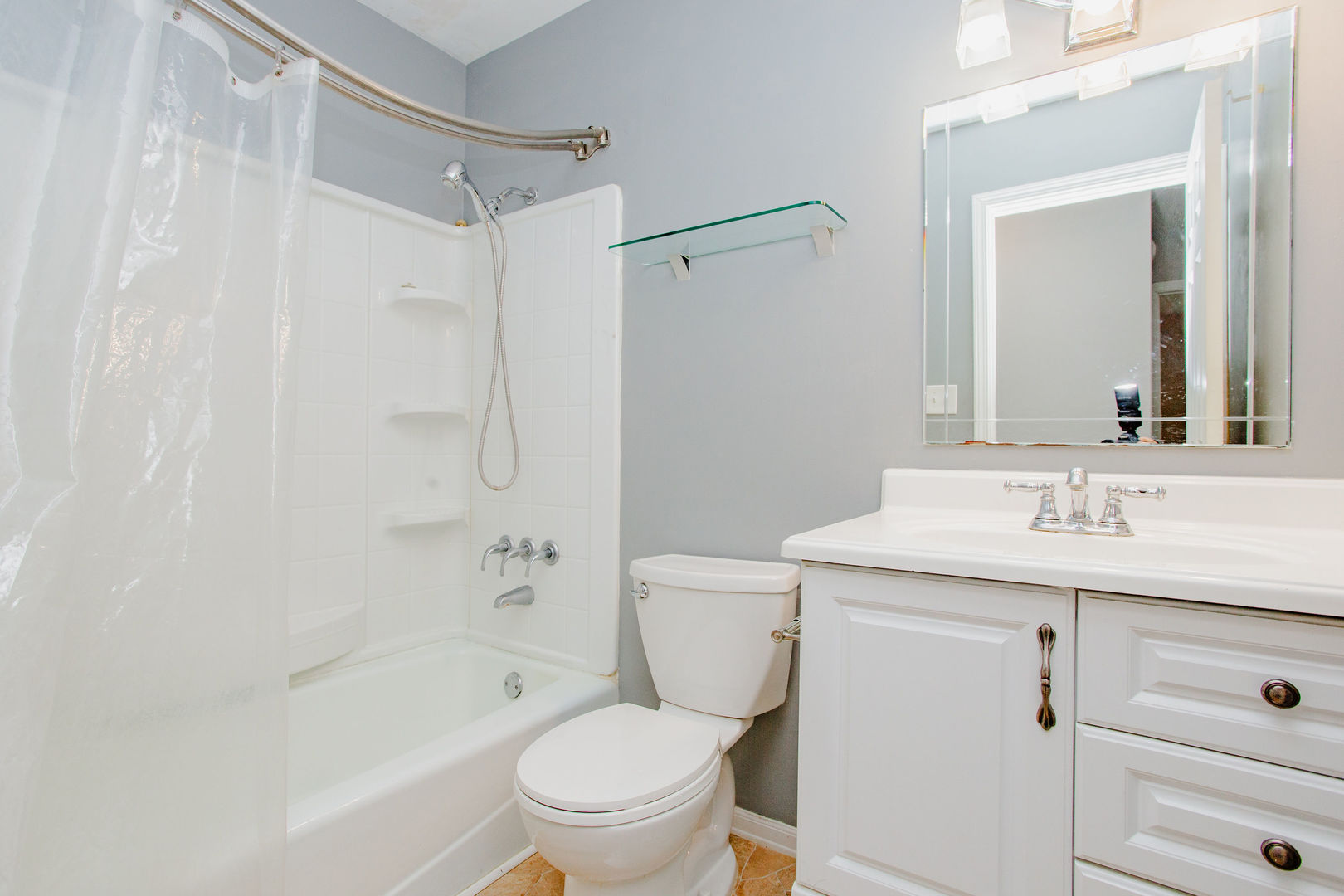 5112 W Greenbrier Drive Property Photo 9