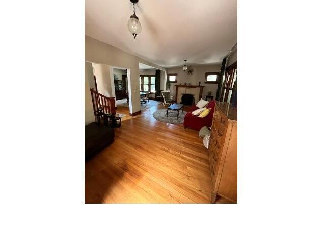 10902 S Hoyne Avenue Property Photo 5