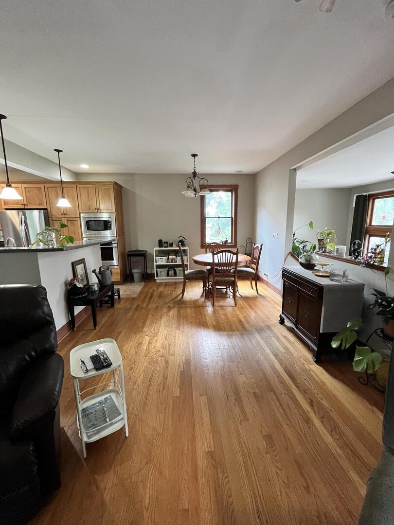 10902 S Hoyne Avenue Property Photo 8