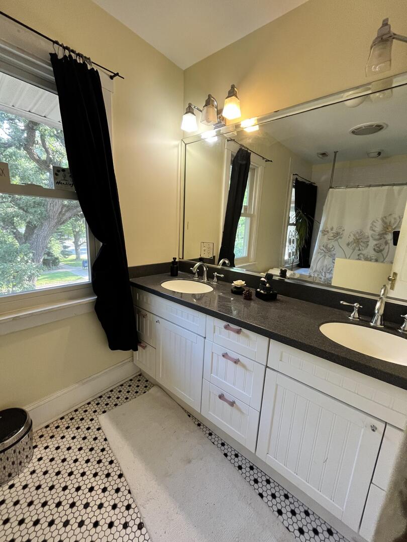 10902 S Hoyne Avenue Property Photo 18
