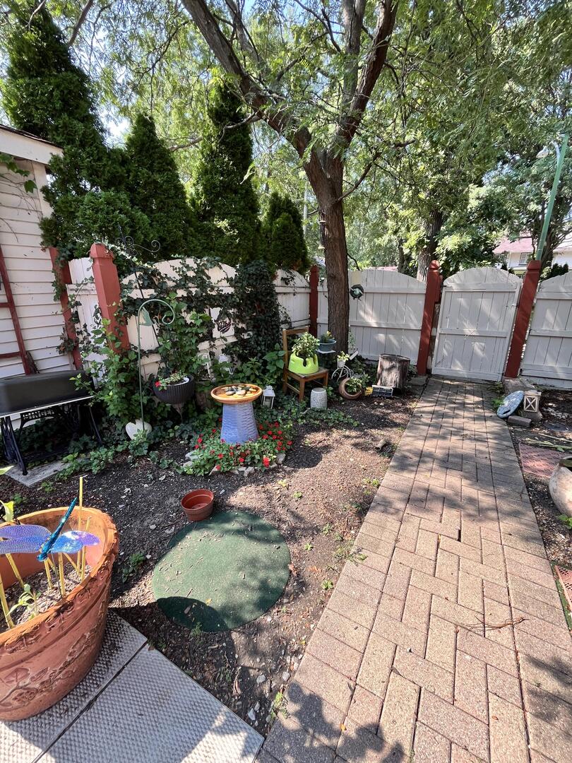 10902 S Hoyne Avenue Property Photo 28