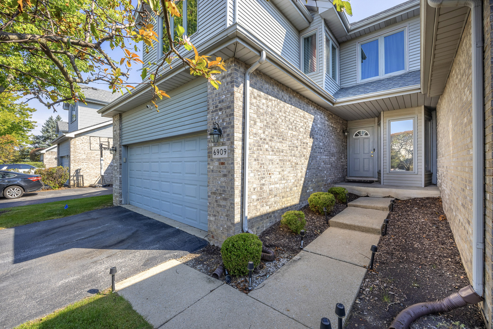 6909 Lexington Court Property Photo 1