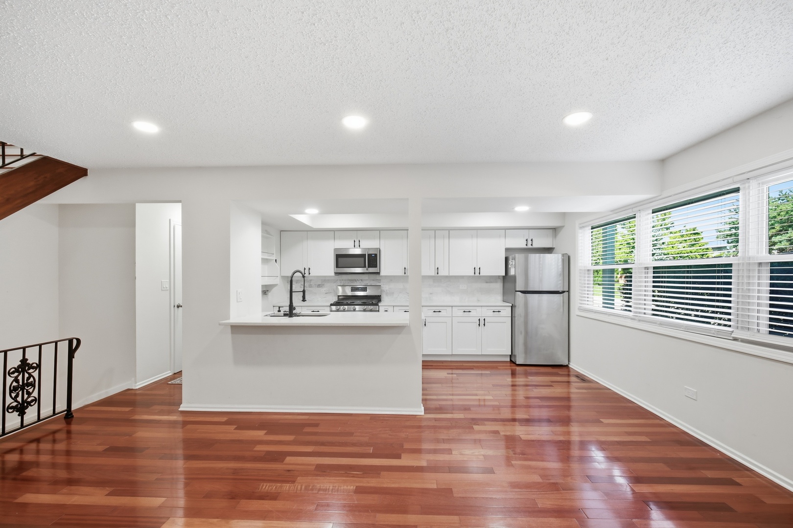 1204 Inverrary Lane Property Photo 5