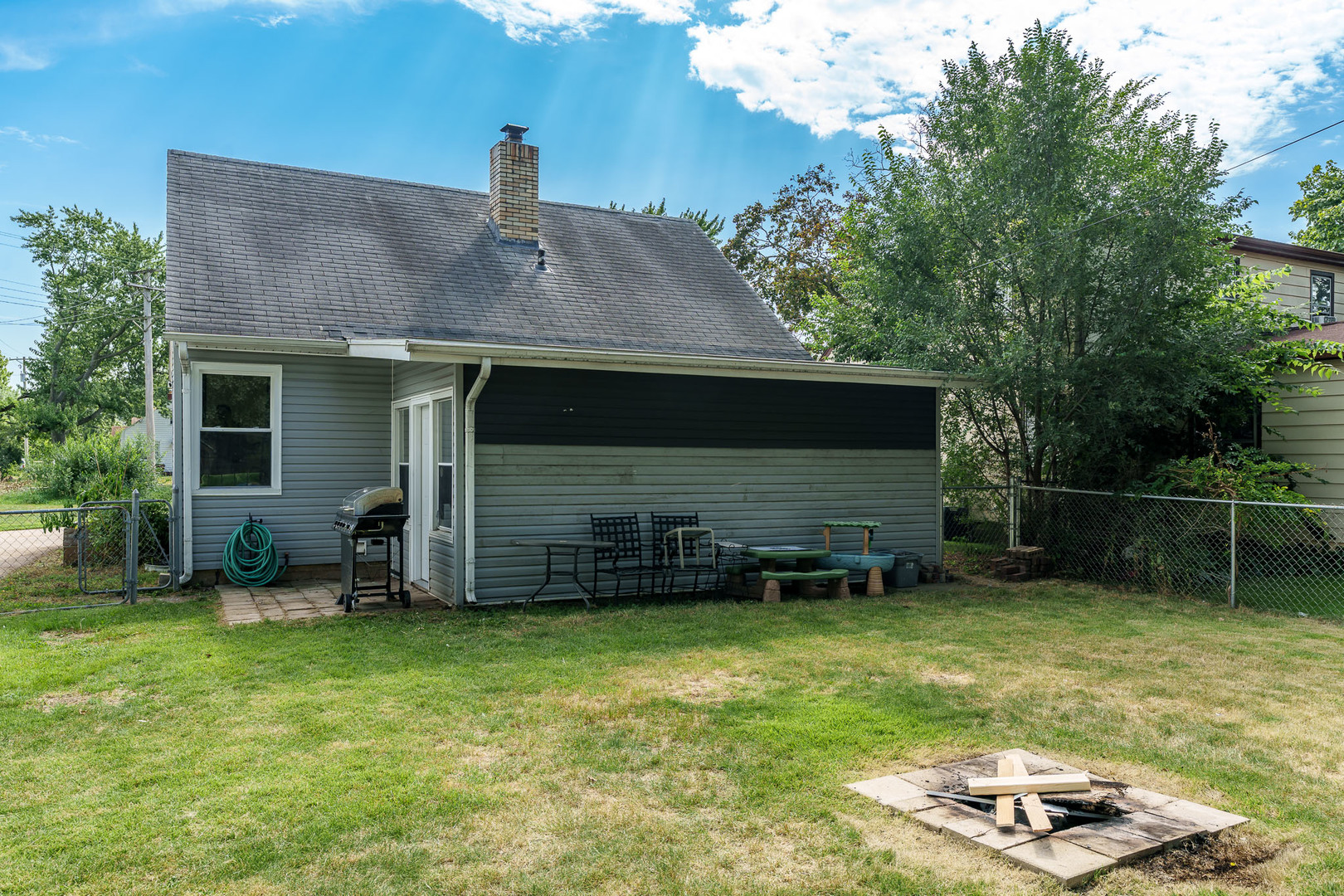 2411 Knight Avenue Property Photo 6