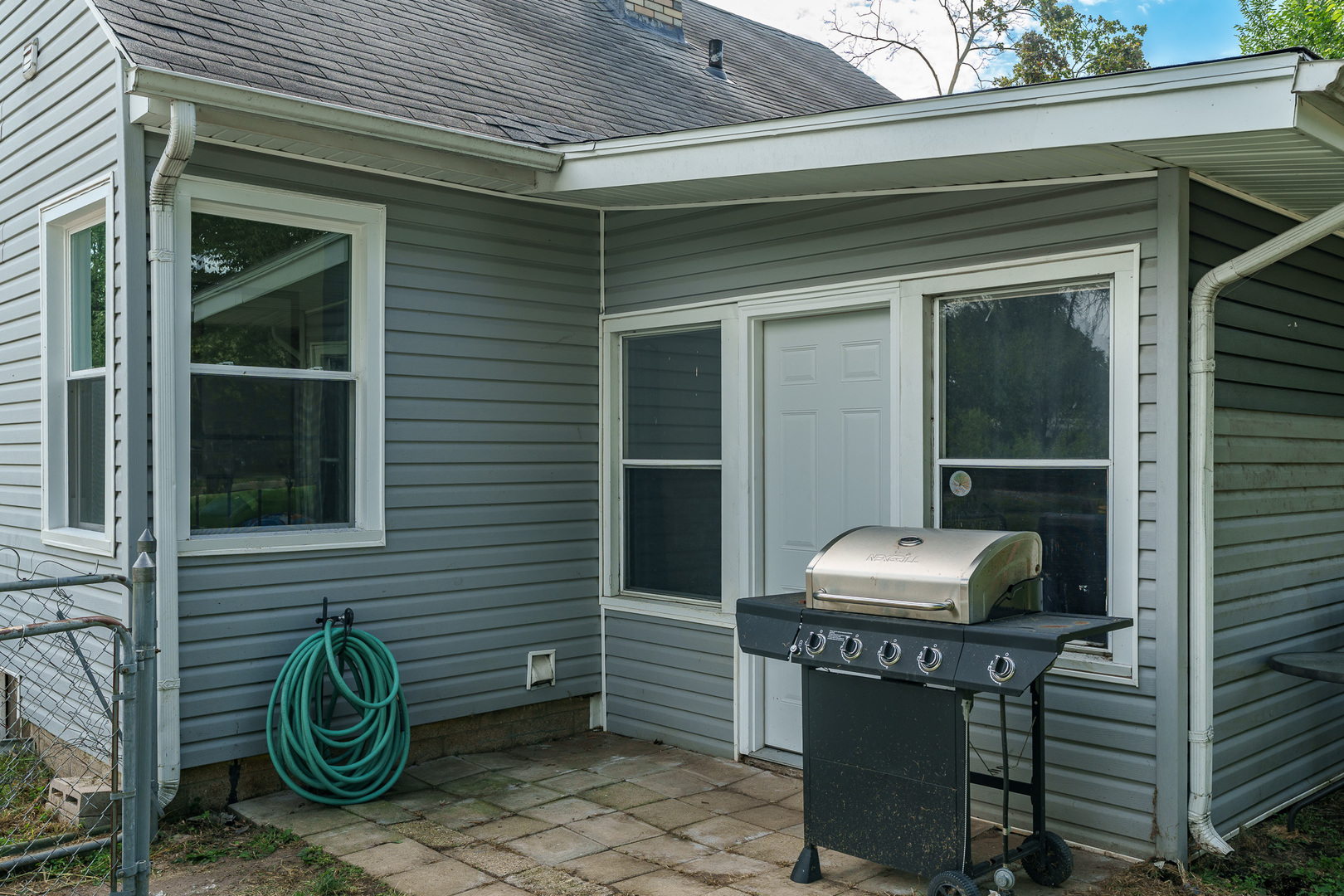 2411 Knight Avenue Property Photo 9